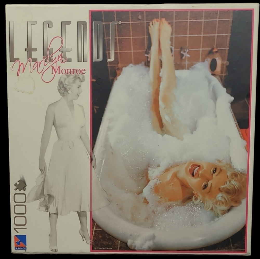 NEW IN BOX-NEVER OPENED 2007 LEGENDS MARILYN MONROE 1000 PCS SURE-LOC PUZZLE
